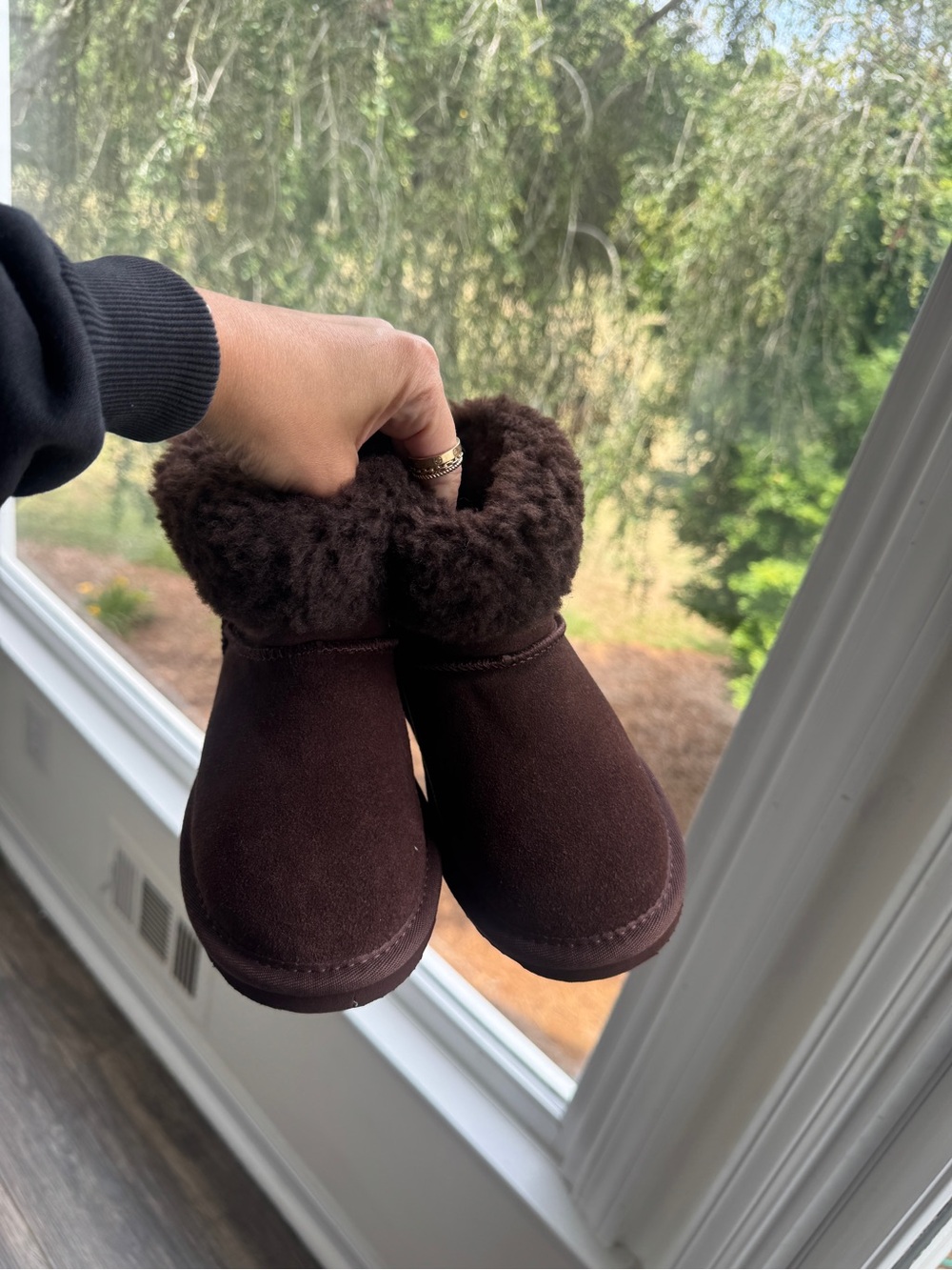 Brand new Bearpaw Milly Boot - Kids' brown 13 - Picture 7 of 7